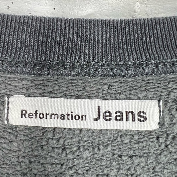 REFORMATION JEANS Washed Grey Crewneck Long Sleeve Size Small - Picture 3 of 8